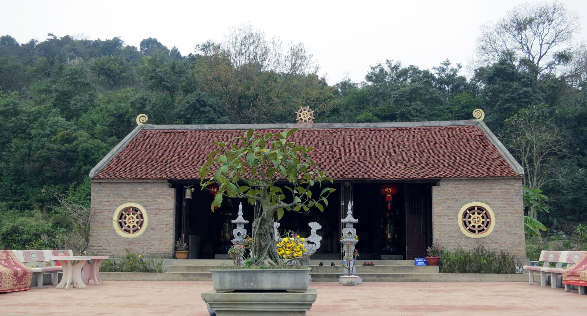 Chùa Am Vãi
