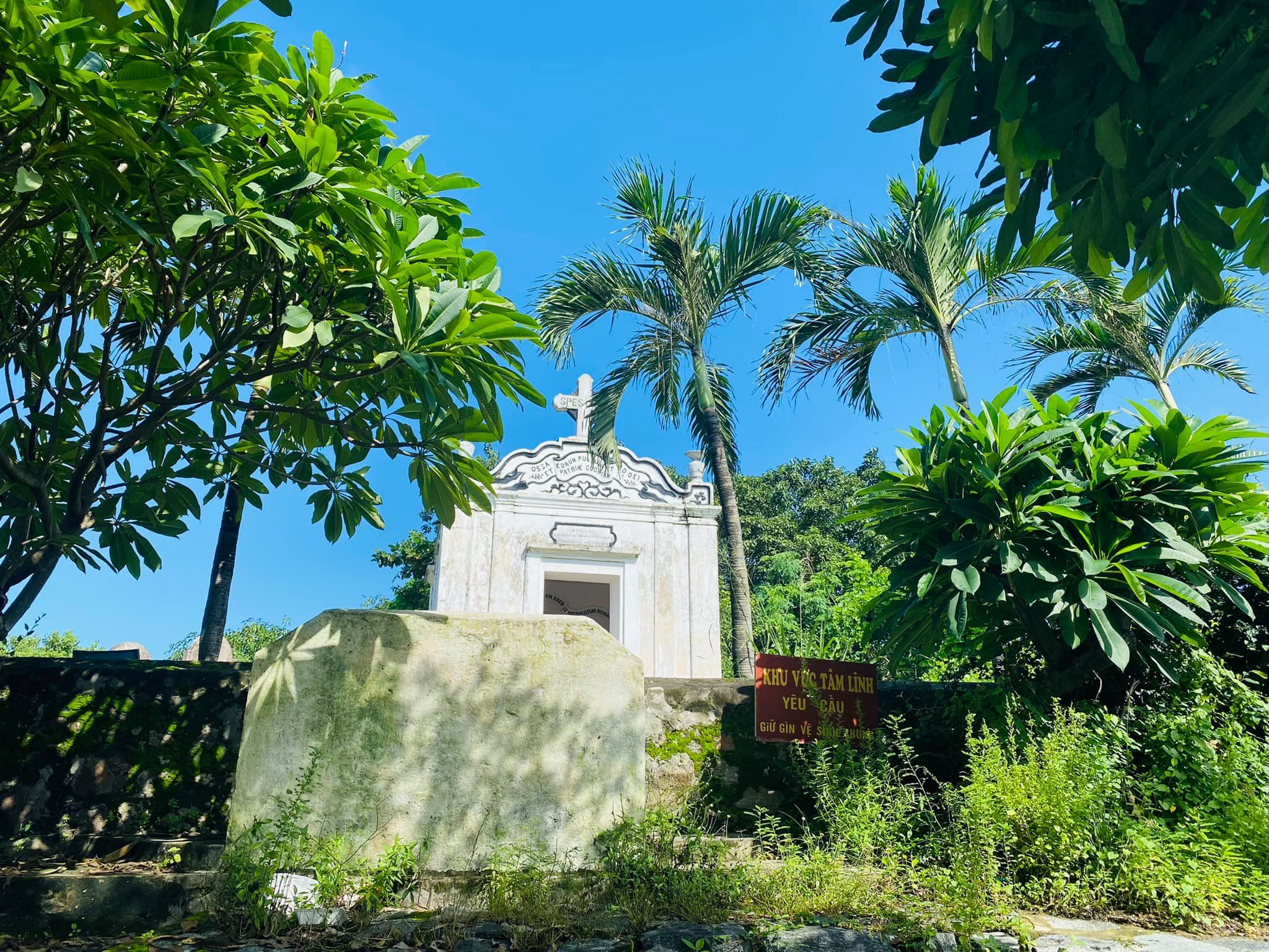 Nghĩa Trang I-pha-nho
