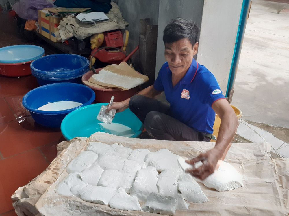 Làng nghề chế biến tinh bột sắn thôn Minh Hồng