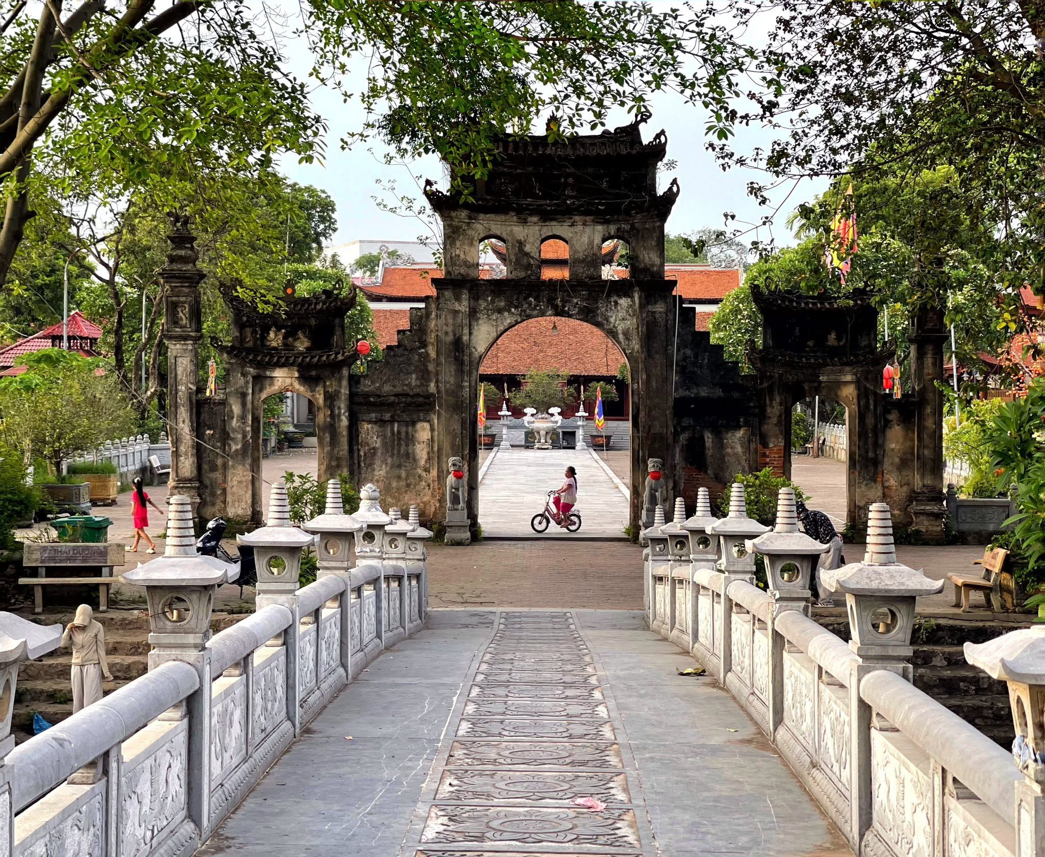 Tổng quan Chùa Ông