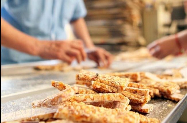 Làng nghề chế biến lương thực thực phẩm thôn Tháp Thượng