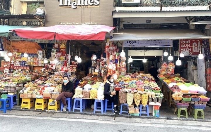Làng nghề dệt kim-bánh kẹo La Phù