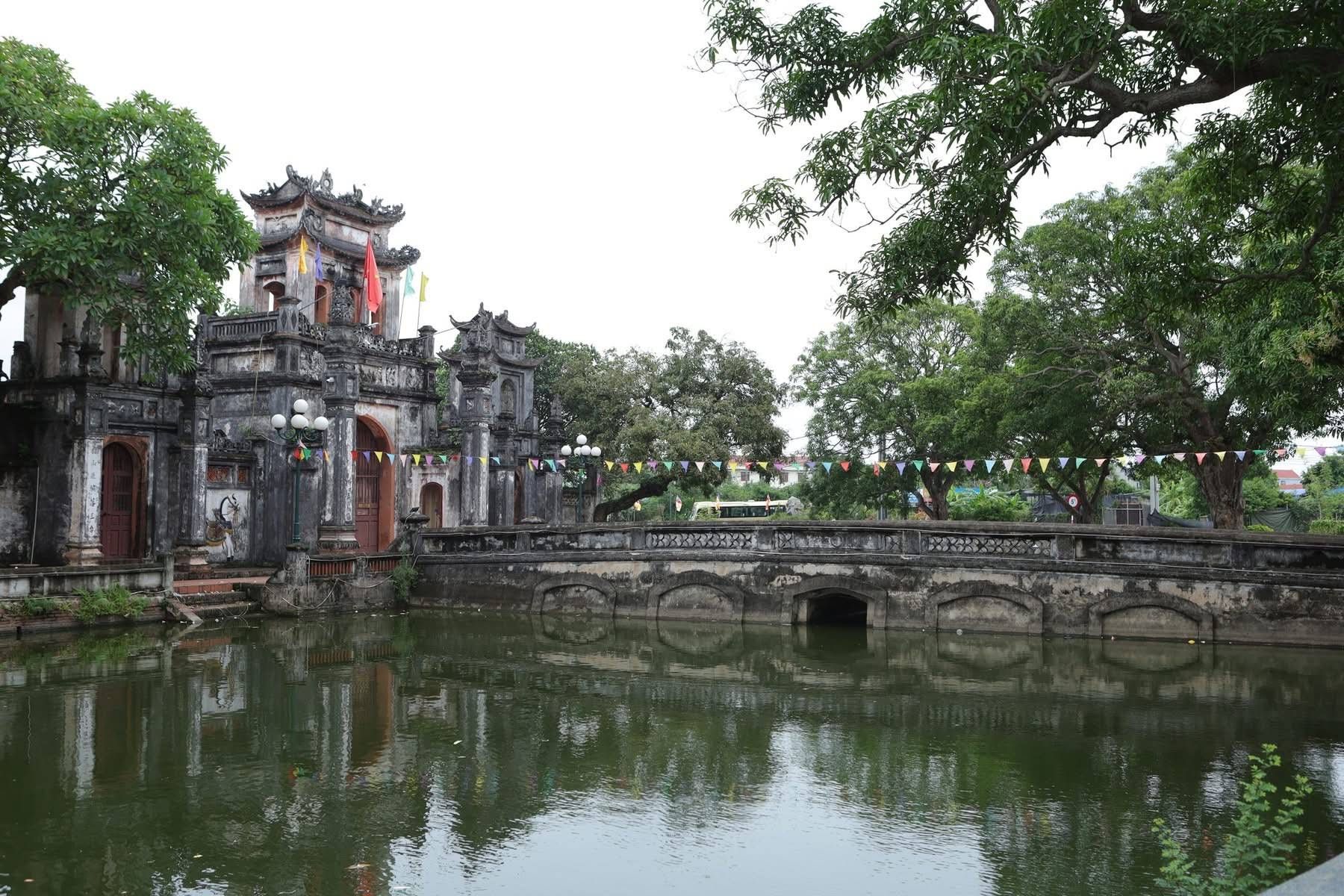 Chùa Khê Hồi (Hoa Lâm tự chùa Chốn Tổ)