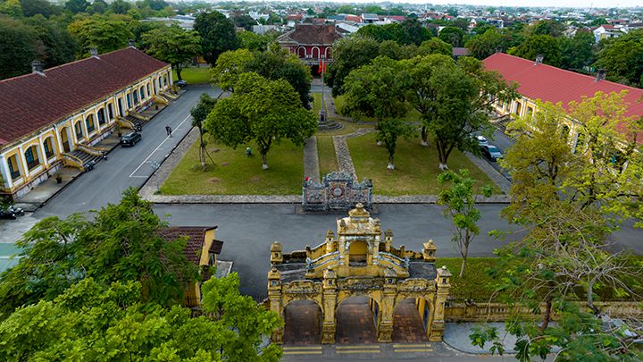 Viện Cơ Mật-tam Tòa