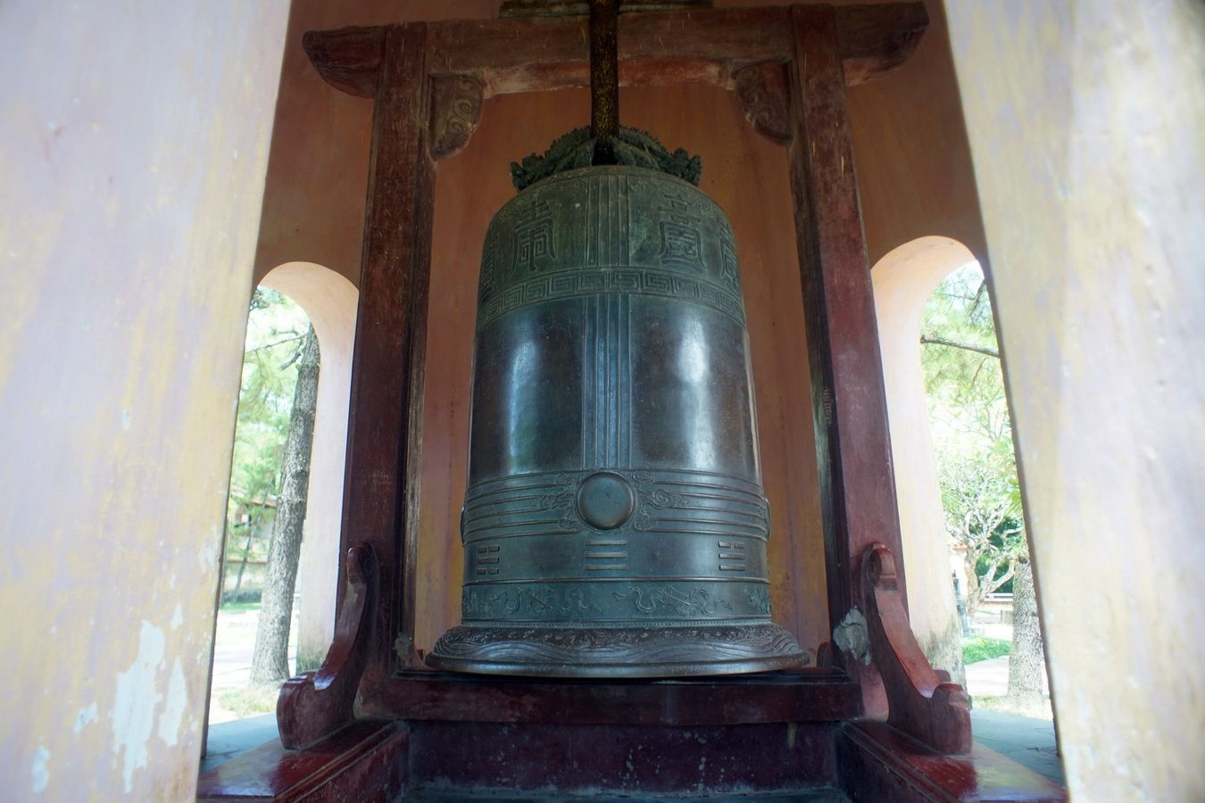 Đại hồng chung chùa Thiên Mụ - Bảo vật lưu giữ hồn thiêng xứ Huế