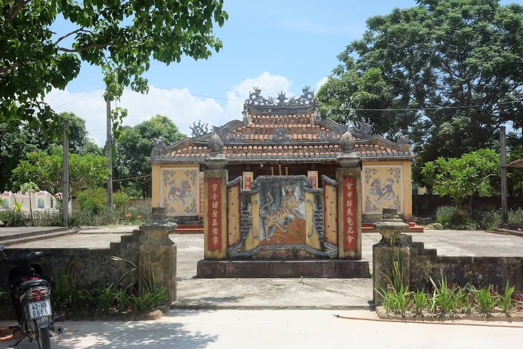 Đình làng Trung Nghĩa