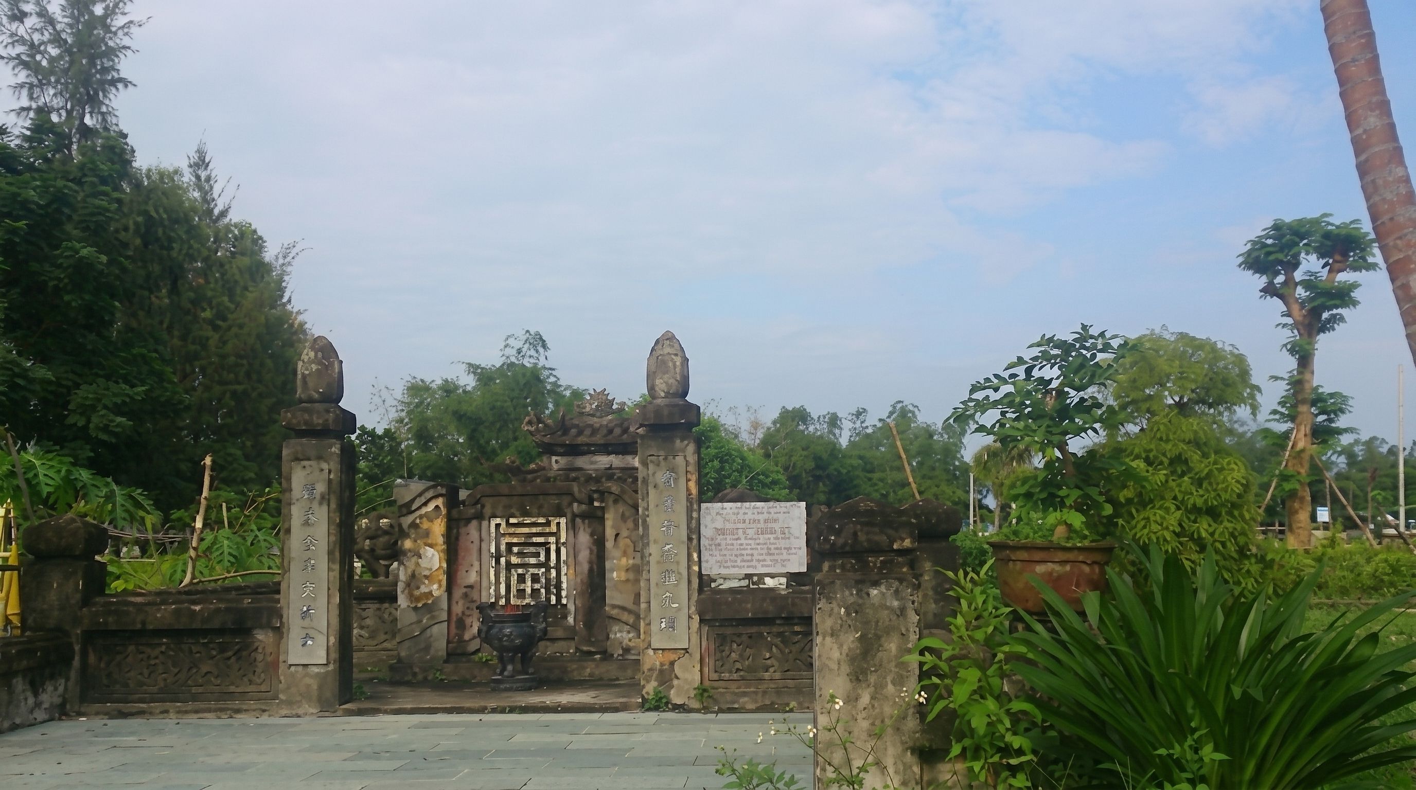 Lăng Mộ Thượng Thư Trương Công Hy
