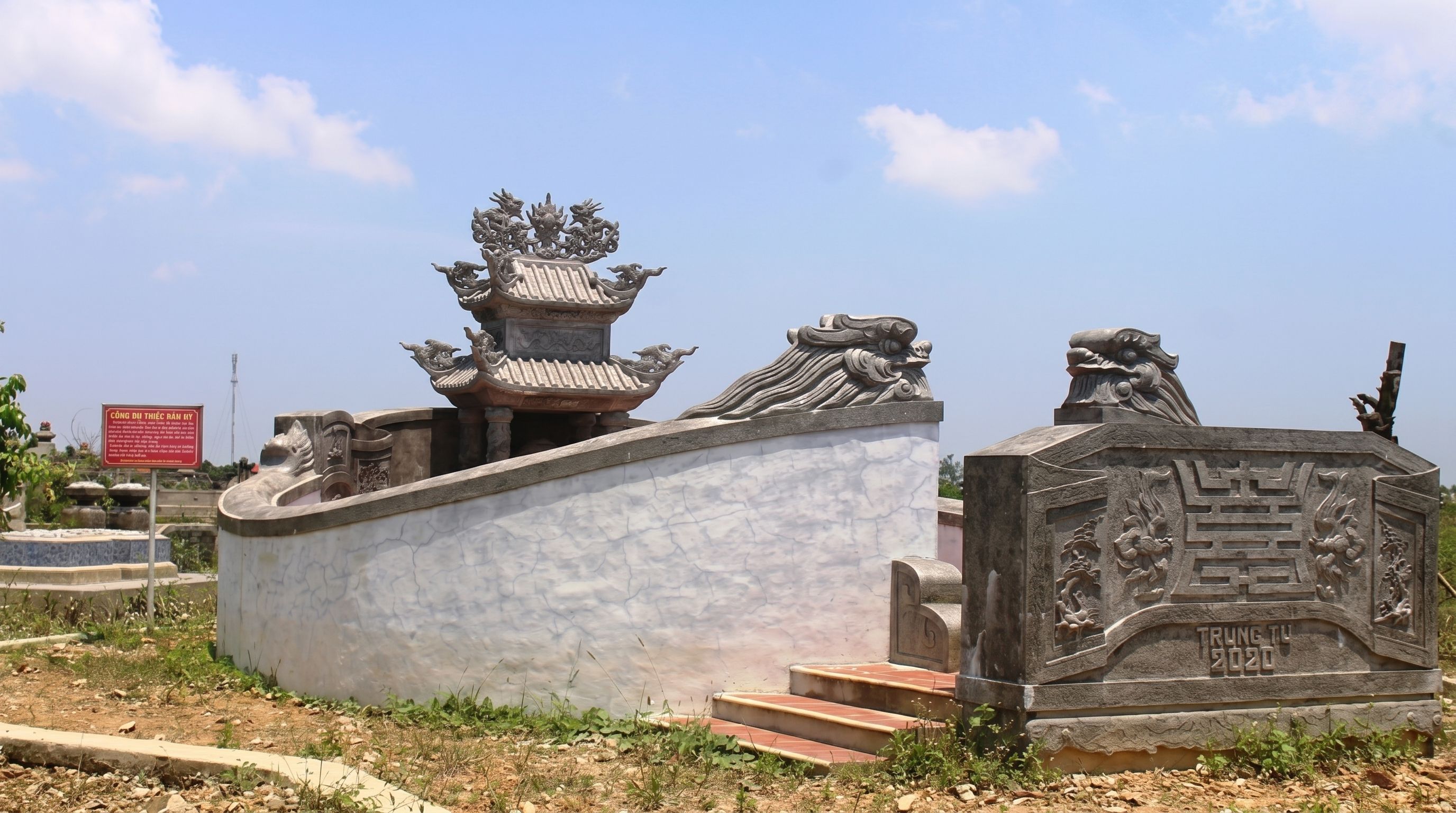 Mộ Trần Văn Kỷ