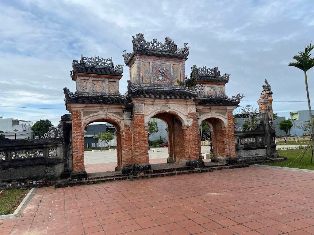 Đình làng Lỗ Giáng