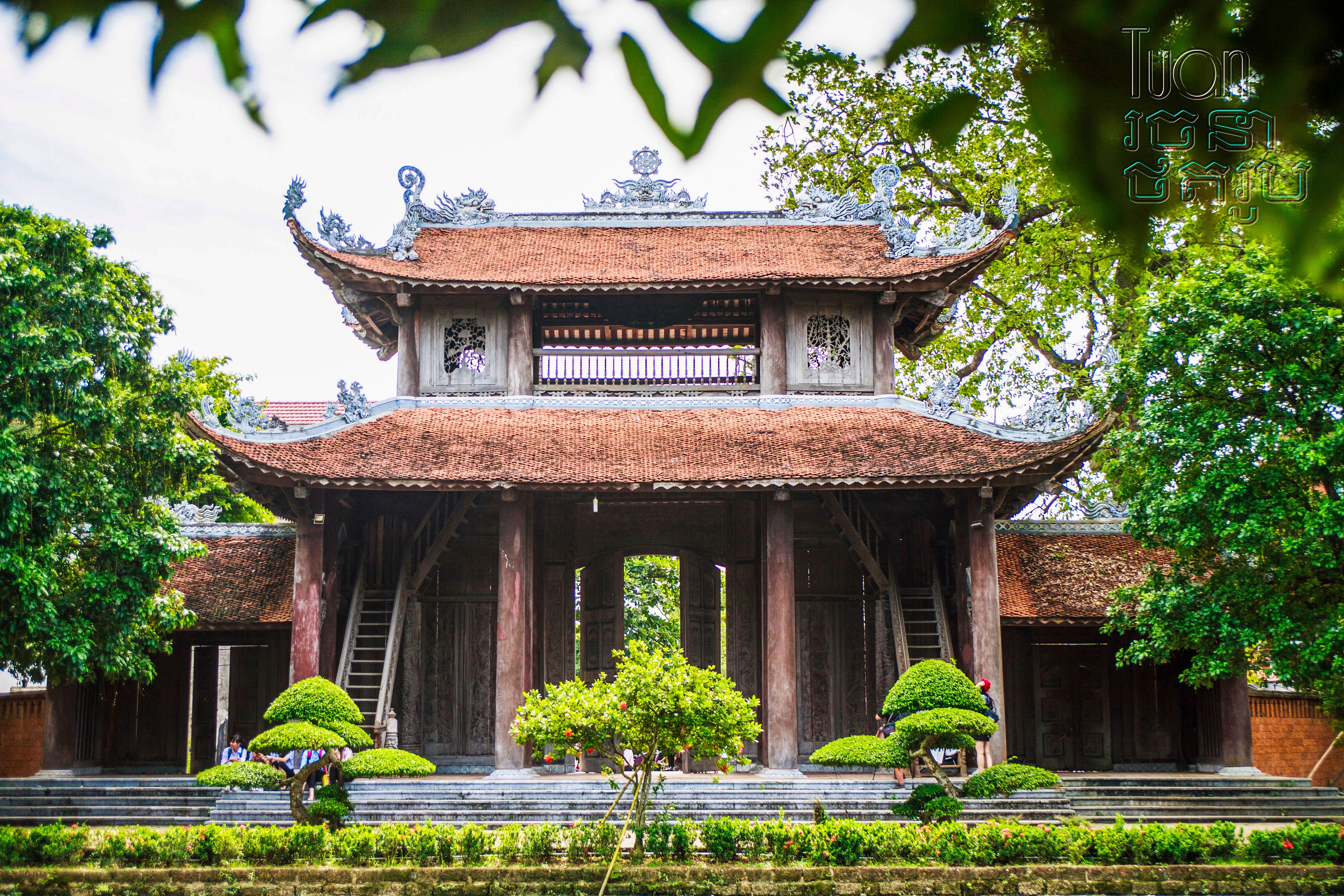 Chùa nôm (Linh Thông Cổ Tự)