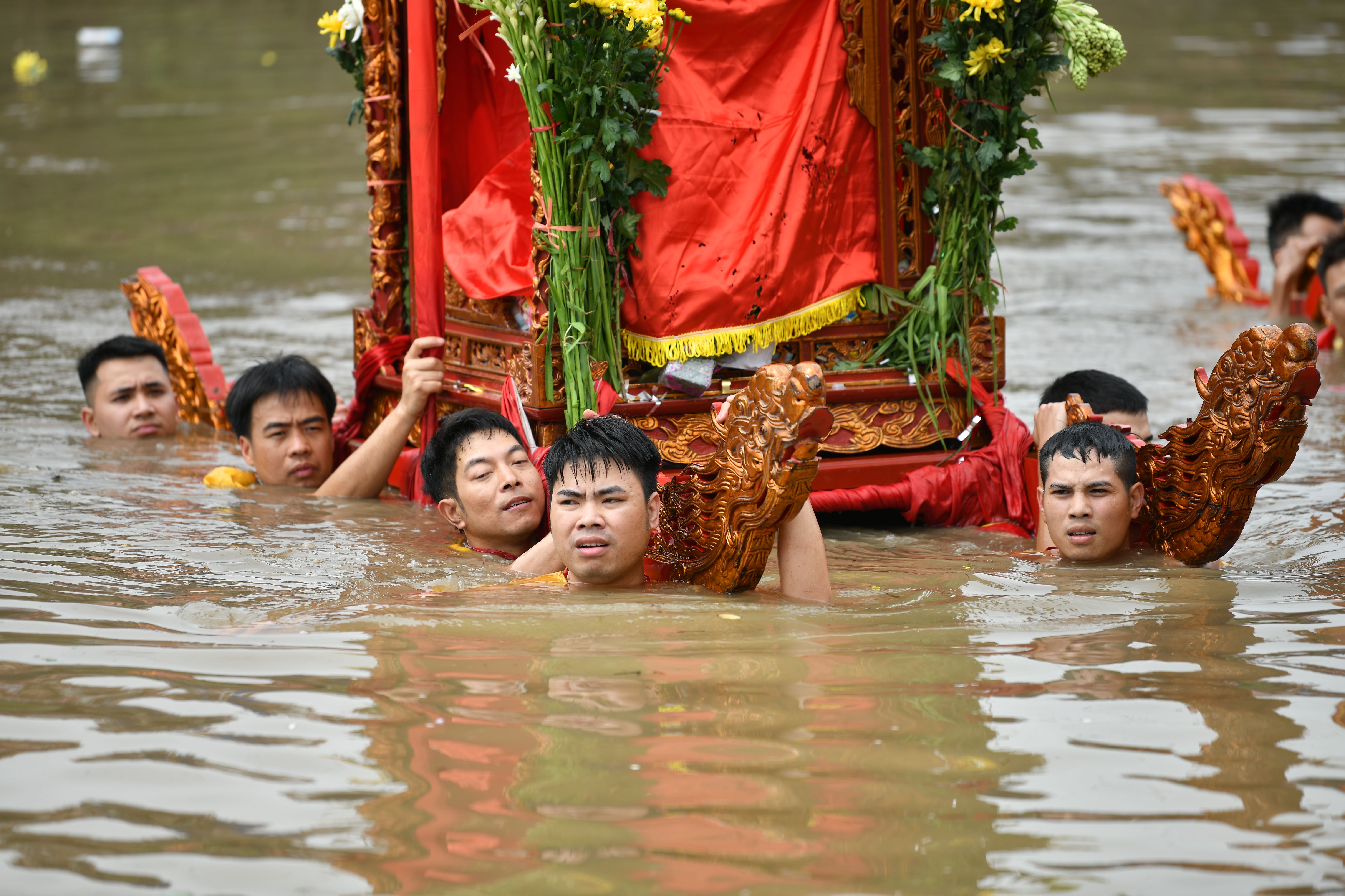 Hội đền - chùa Phượng Vũ