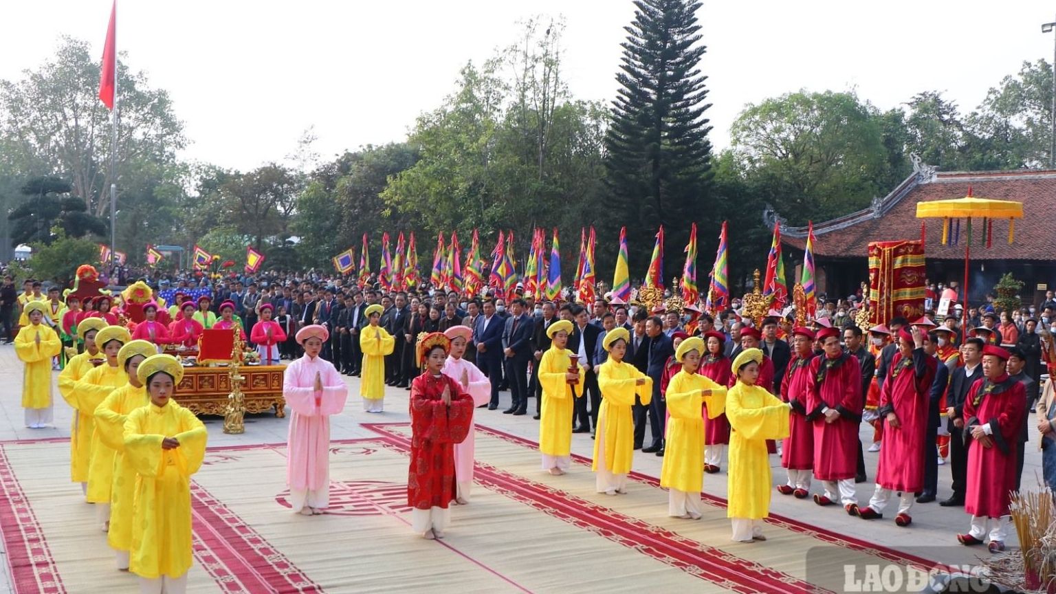 Lễ hội đền Mẫu Âu Cơ