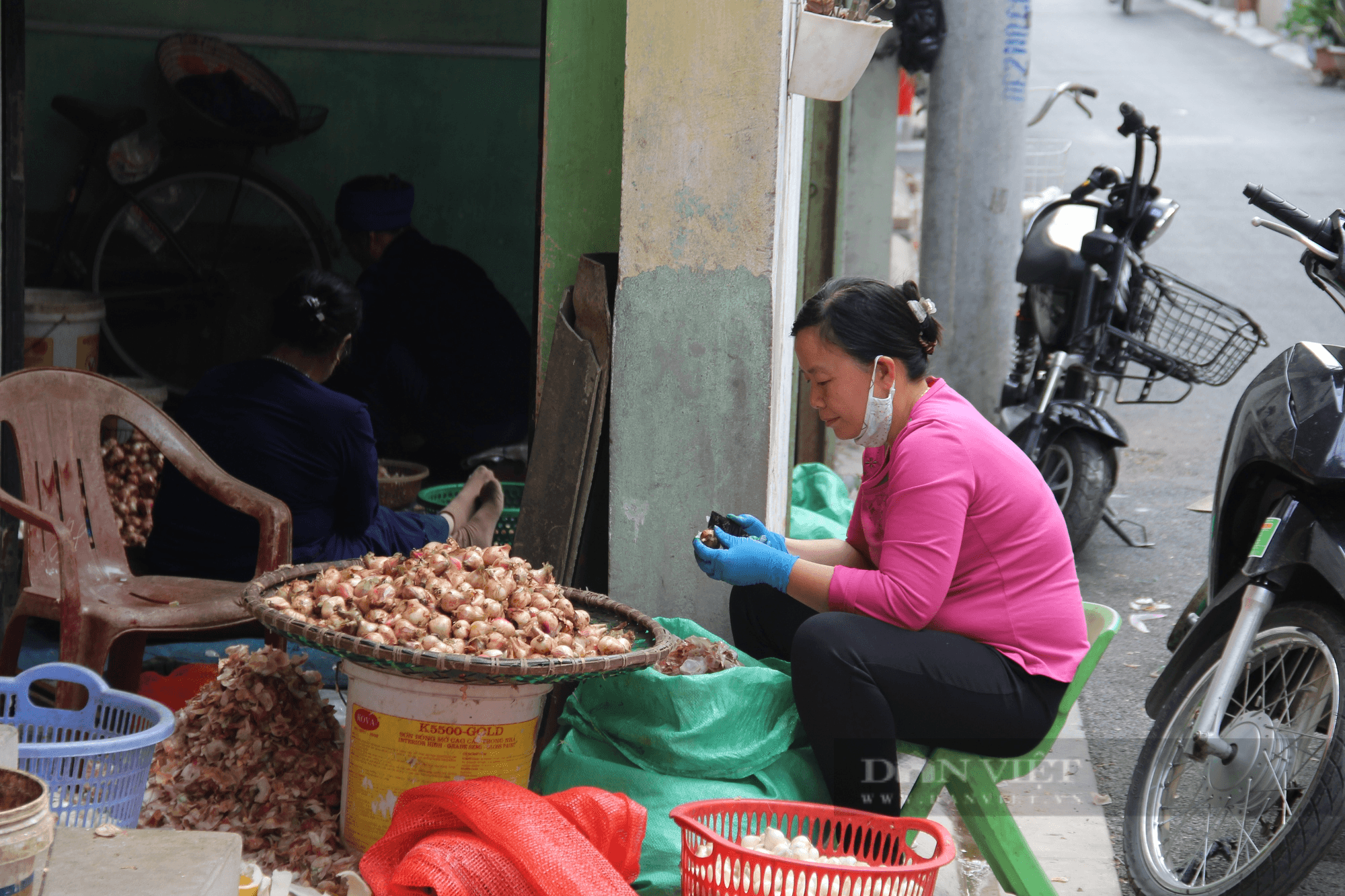 Thu mua và phân loại nguyên liệu