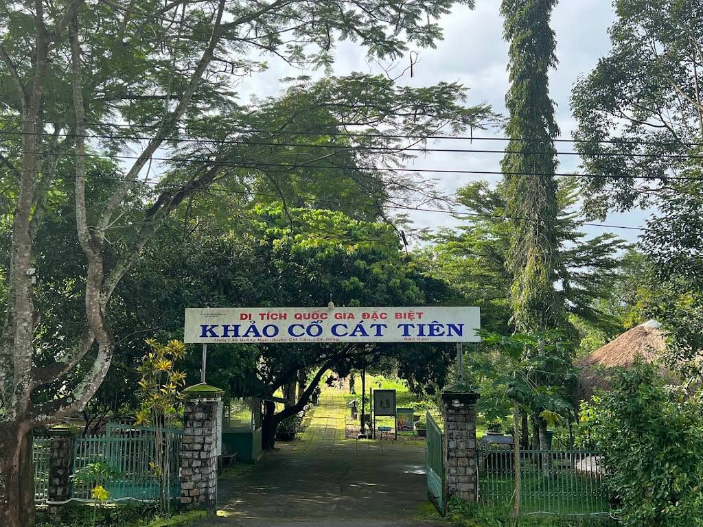 Thánh Địa Cát Tiên