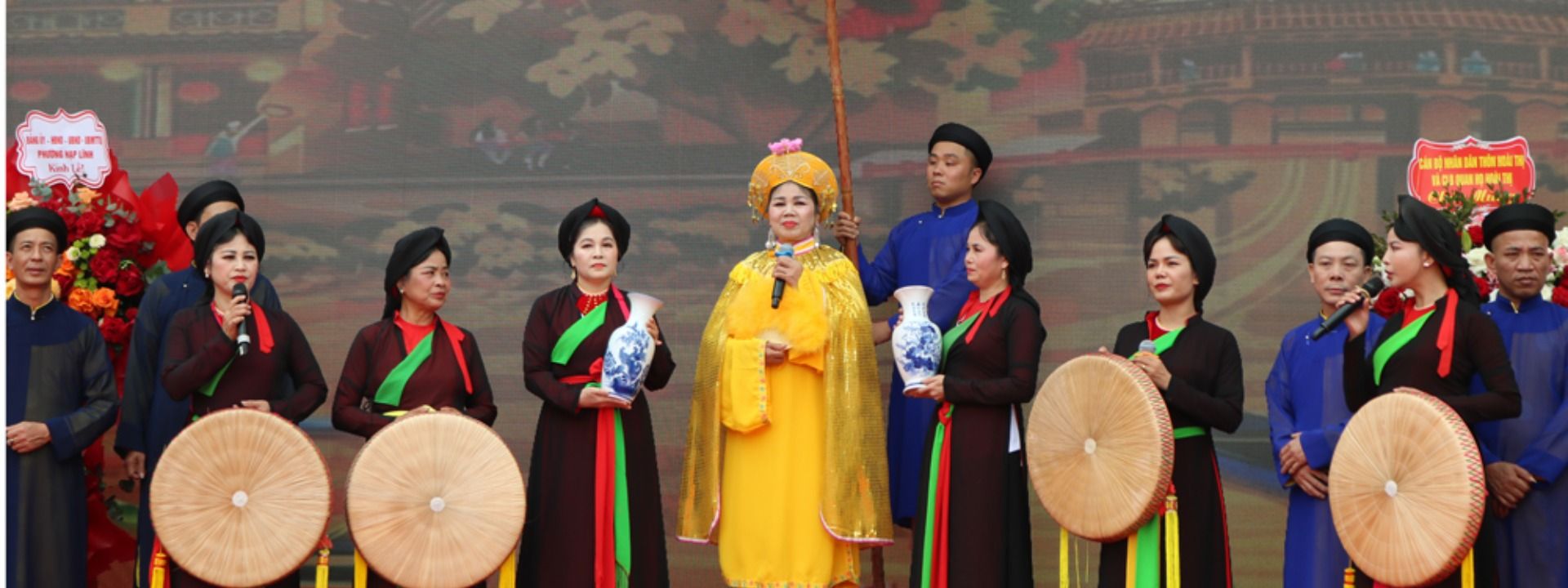 Lễ hội Đền Vua Bà
