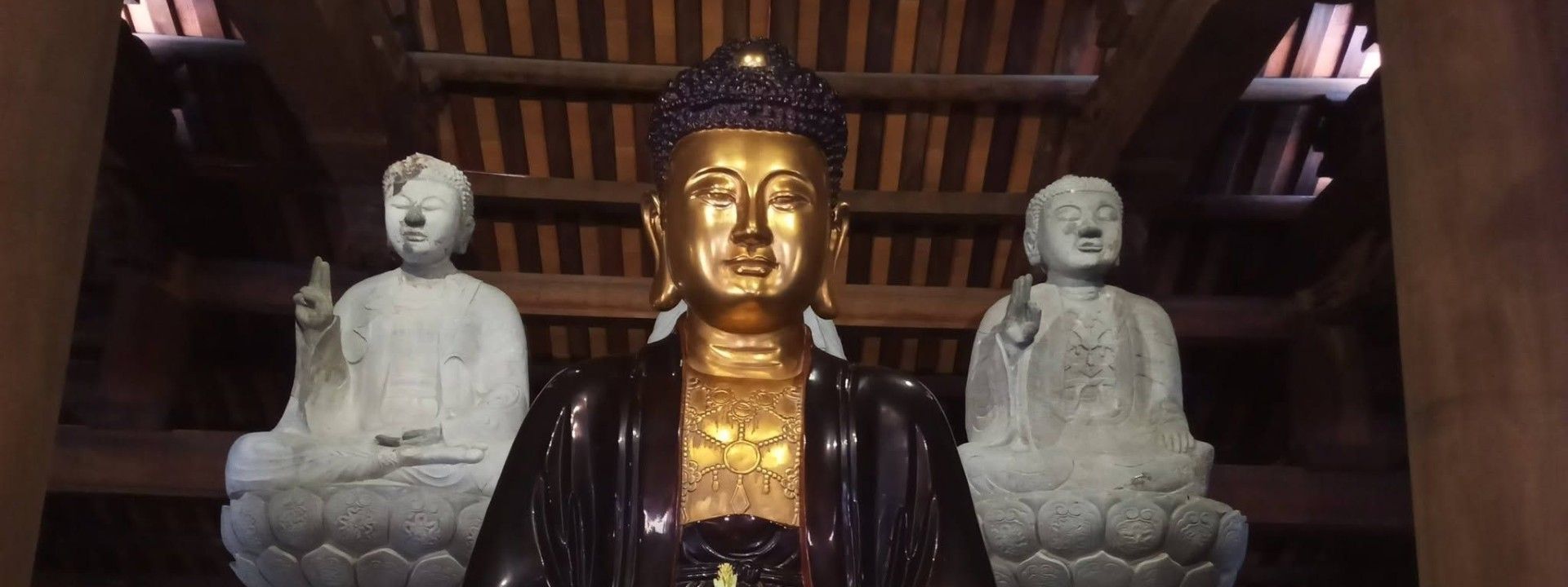 Chùa Ngọc Khám (Linh Ứng tự)