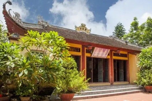 Chùa Ngọc Khám (Linh Ứng tự)