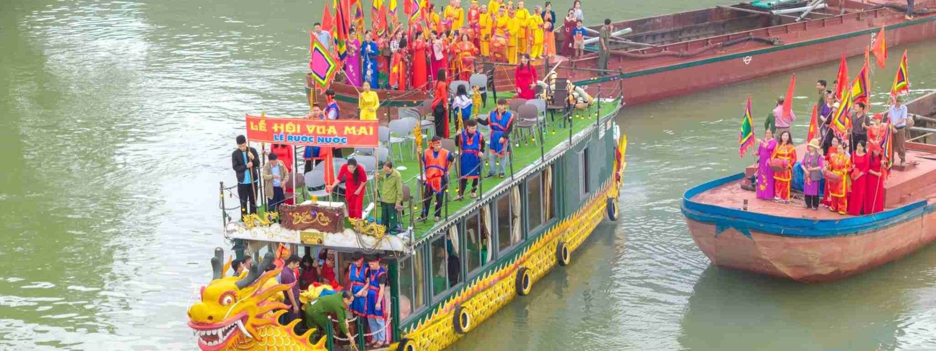 Lễ hội đền Vua Mai
