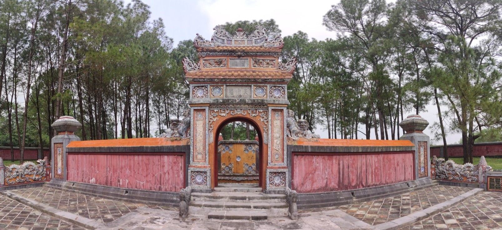 Tổng quan Lăng Đồng Khánh