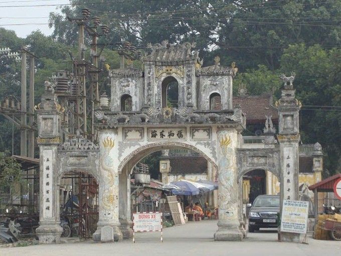 Đền Bà Tấm – Đền Nguyên Phi Ỷ Lan