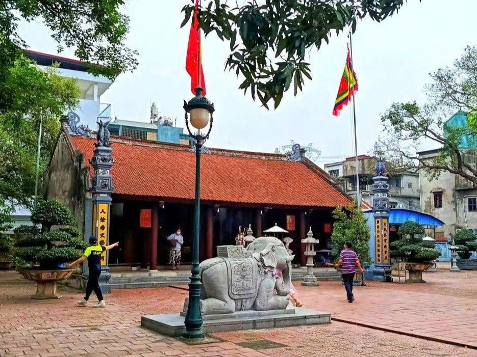 Đền Rồng