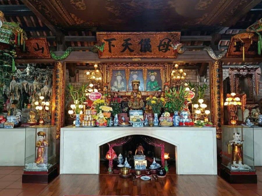 Tổng quan Đền Rồng