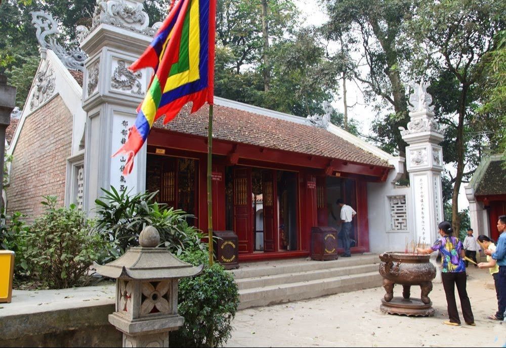 Đền Trung