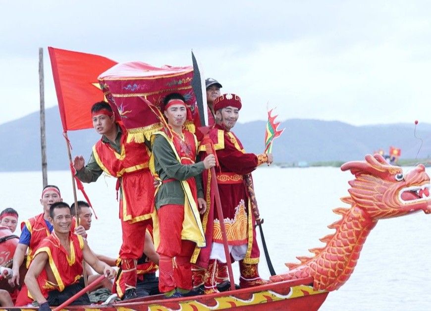 Lễ hội Đình Quan Lạn