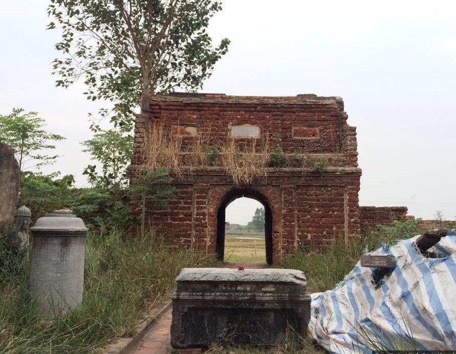 Lăng Vân Cẩm