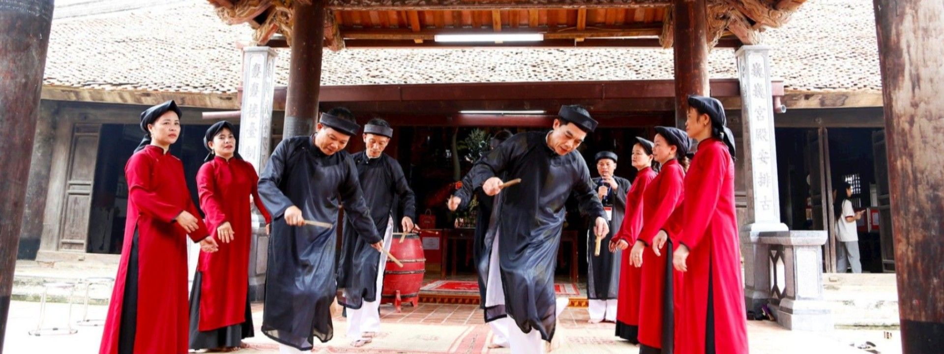 Lễ hội đình Hùng Lô