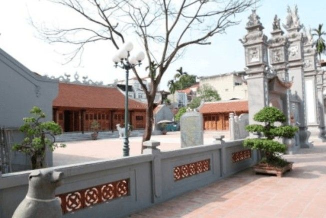 Đình Gia Thụy