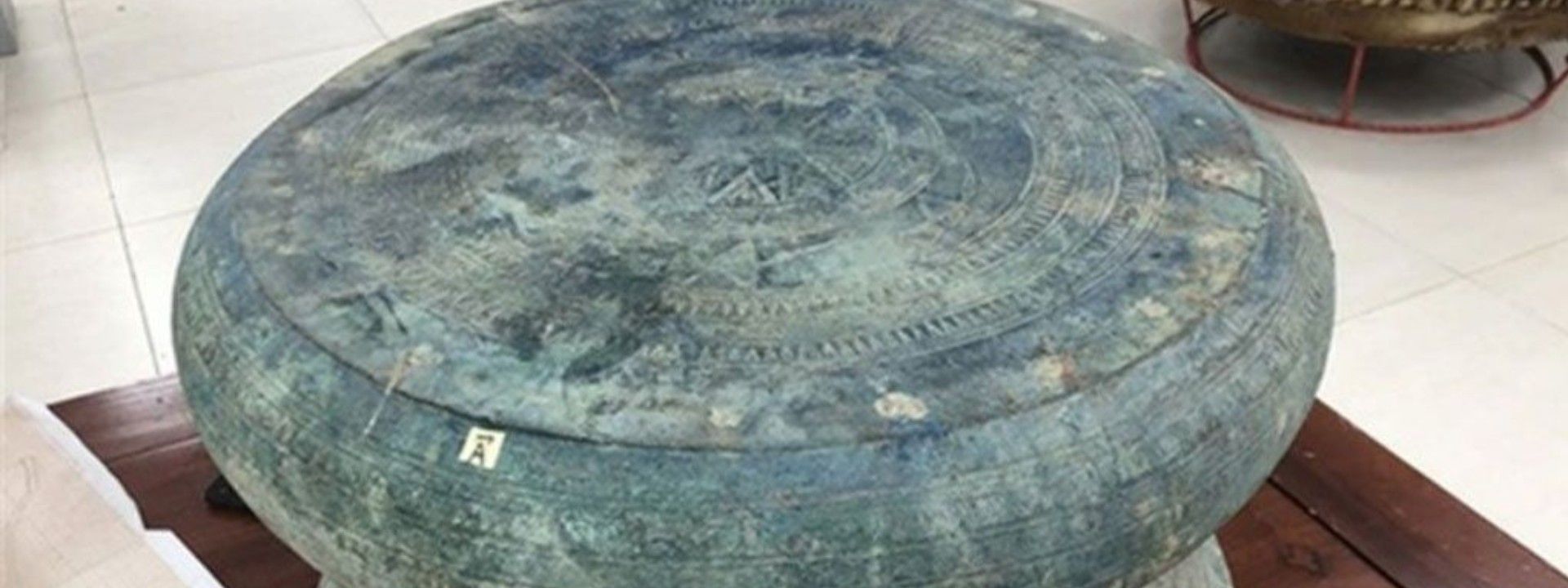 Trống đồng Gia Phú