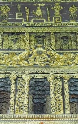 Cửa võng đình Thổ Hà