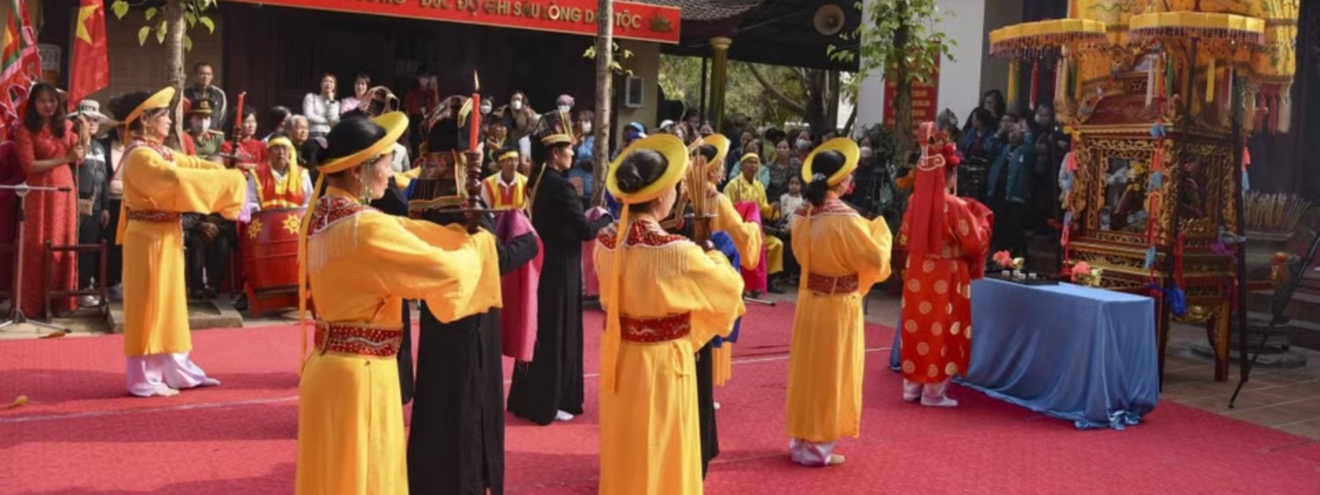 Lễ hội Thành Bản phủ