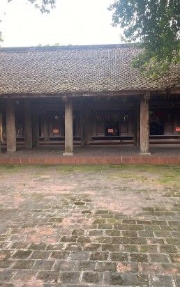 Đền thờ và Mộ Lê Anh Tuấn