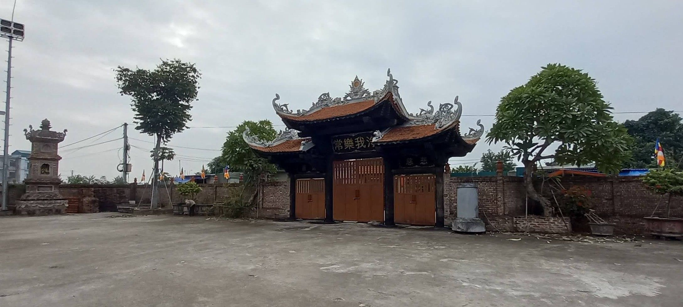 Chùa Hoa Nghiêm (chùa Vân Xa)