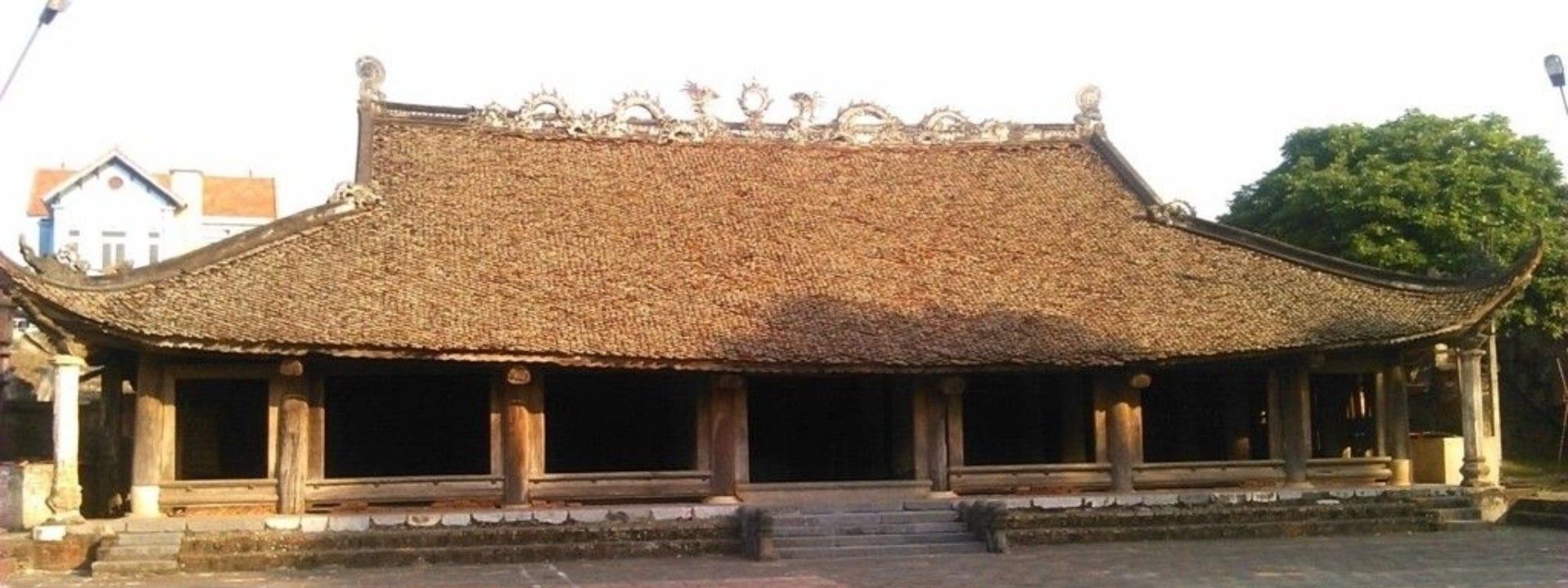 Đình Tiền Lệ