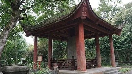 Bia "Đại Việt Lam Sơn Dụ Lăng Bi" - Di Sản Đá Của Vương Triều Lê Sơ