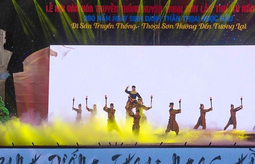 Lễ hội kỳ yên đình Thoại Ngọc Hầu