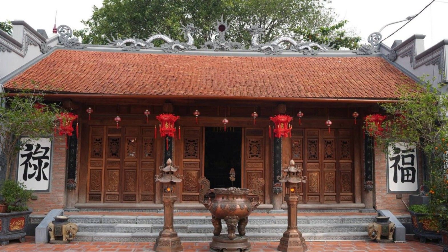 Đền Mẫu thôn Quế Dương