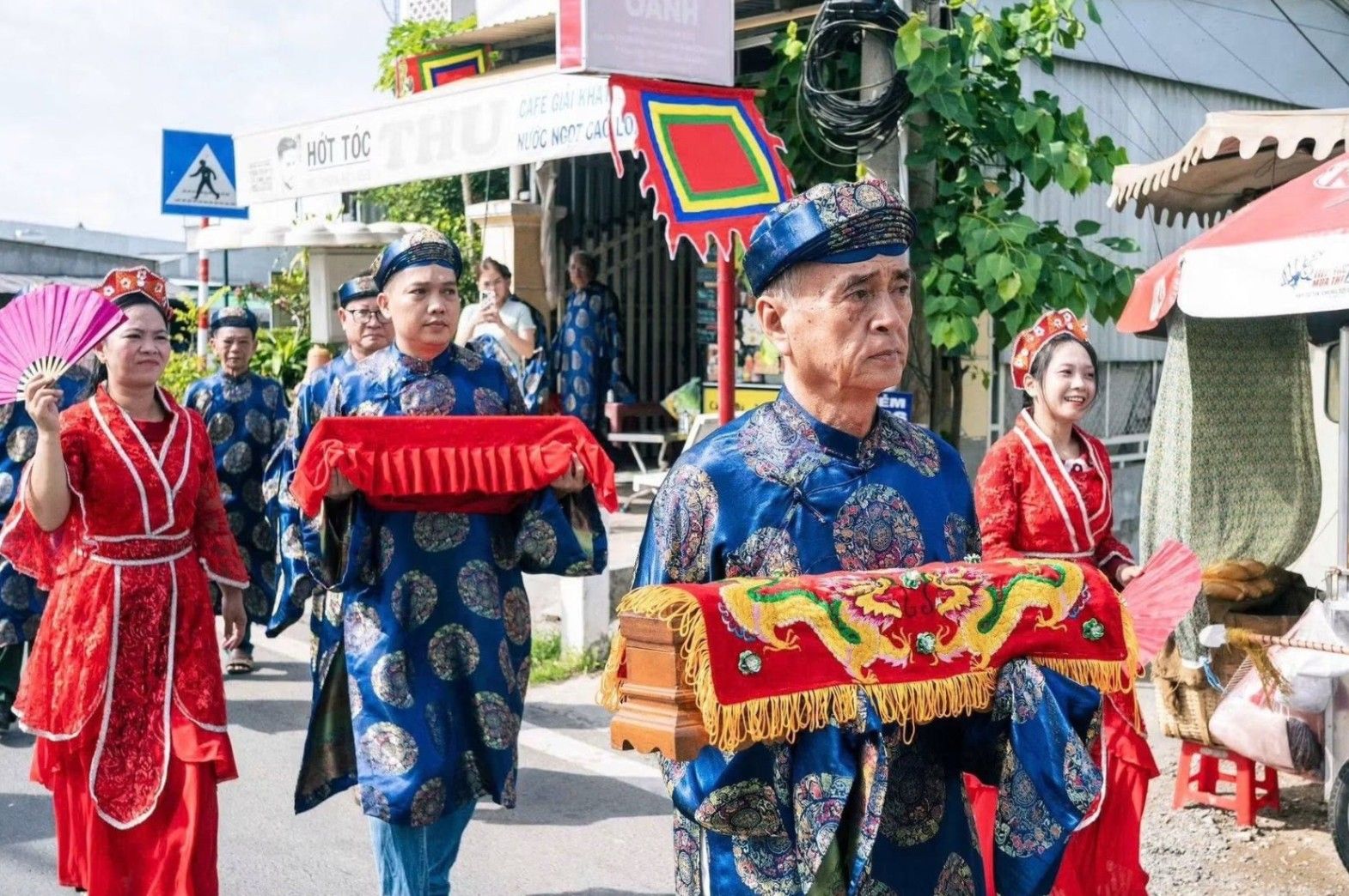Lễ Thỉnh Sắc thần Đình Châu Phú