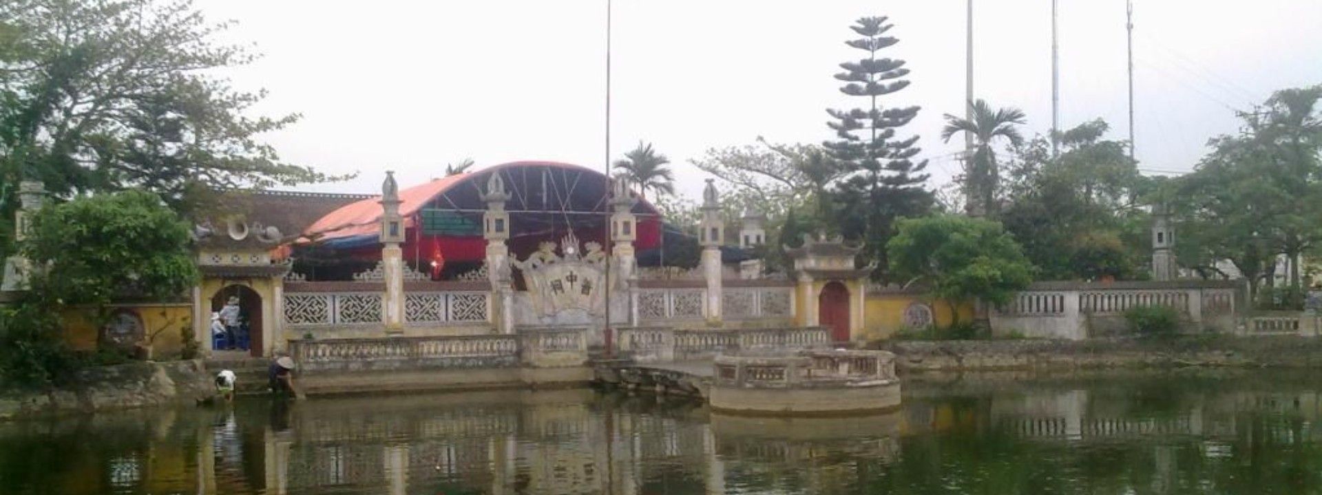 Đền Lộng Khê