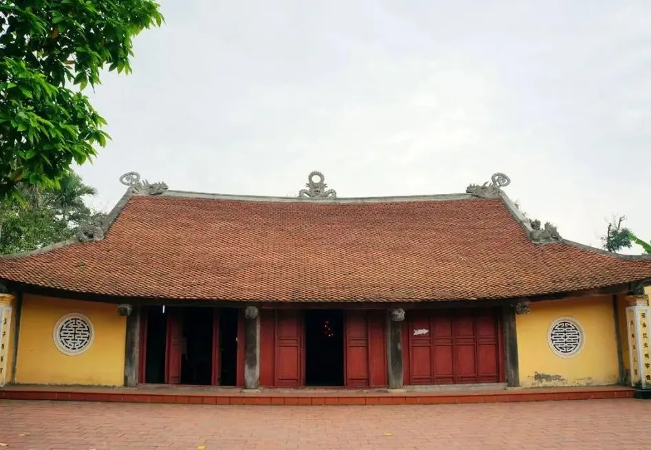 Đình Hú