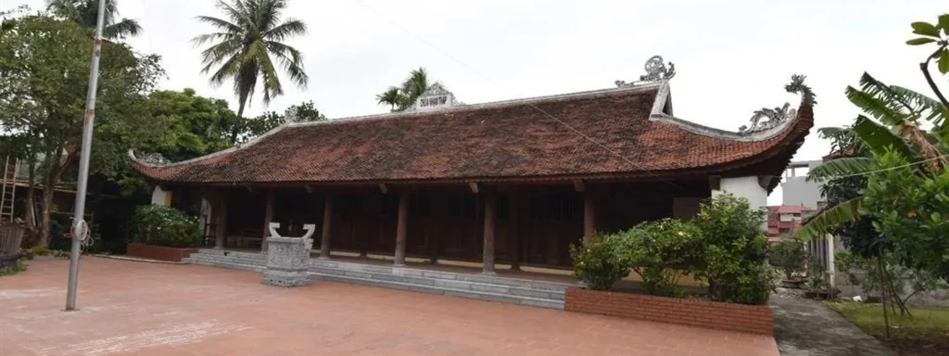 Đền Tháp Thượng