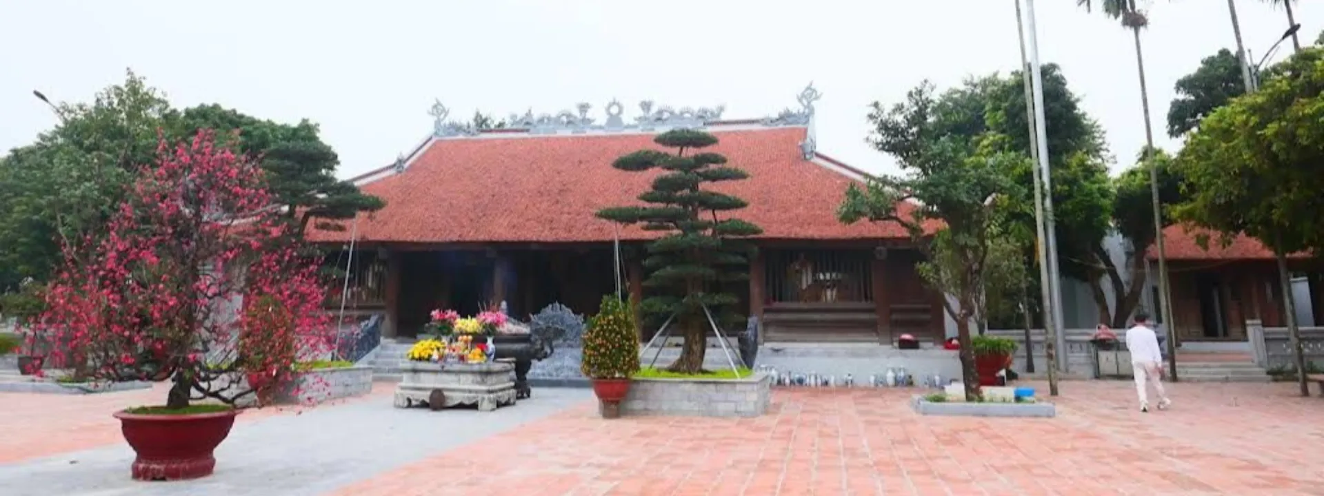 Đình Ngoại (thờ Phạm Tu)