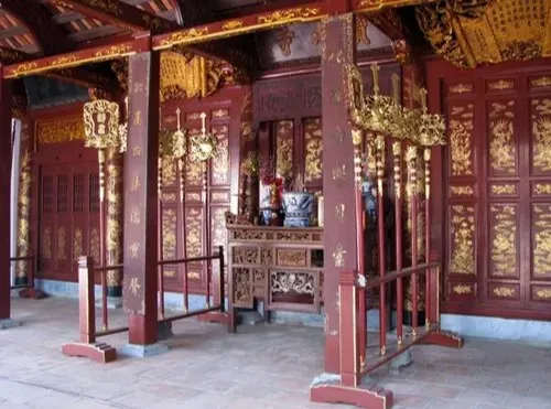 Tổng quan Chùa Bà Đanh Và Núi Ngọc