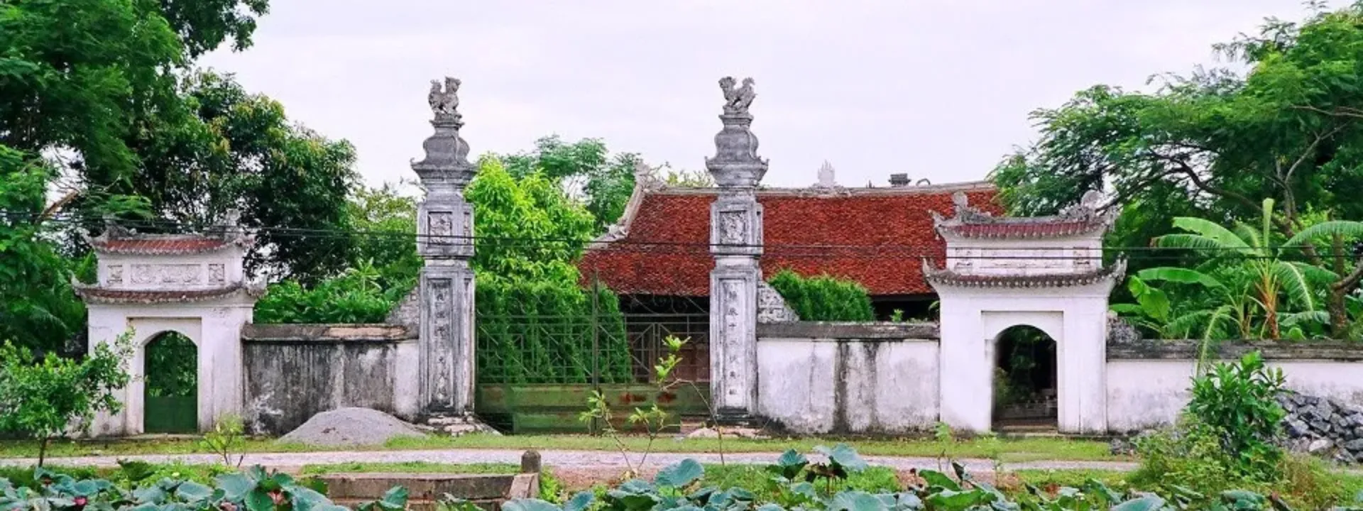 Đền Lăng