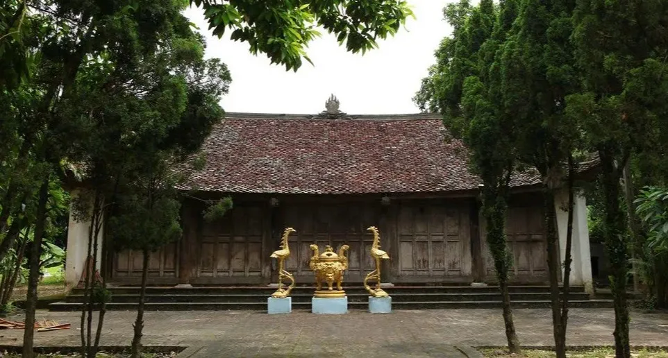 Đền Lăng