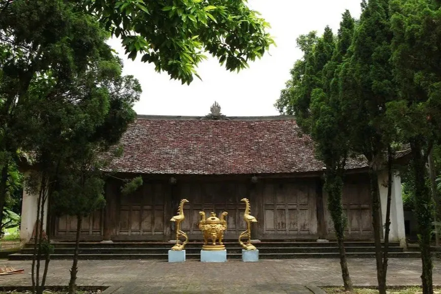 Tổng quan Đền Lăng