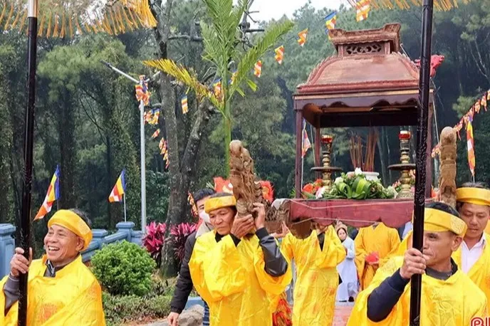 Lễ hội chùa Chân Tiên